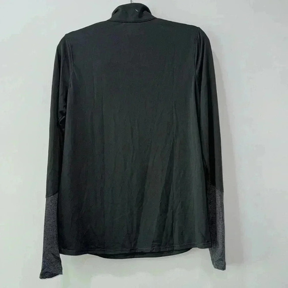 Under Armour Heatgear Long Sleeve Half Zip Pull Over - Size M - Picture 6 of 11